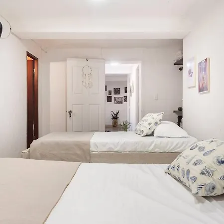 Frente Al Mar Homestay Cartagena